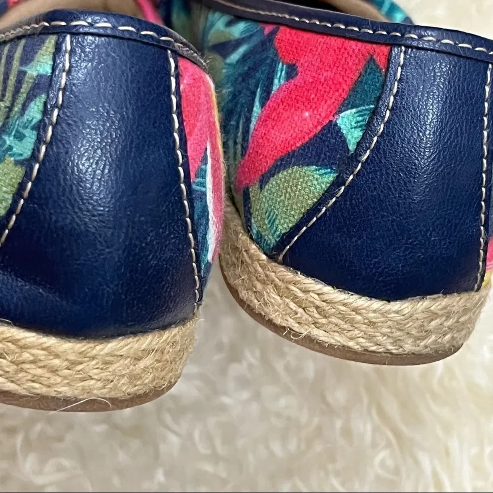 B.o.c Tropical Floral Espadrille Flat Canvas Loafer 7.5